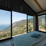 Notos Club فيلة *