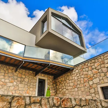 ヴィラ Notos Club *