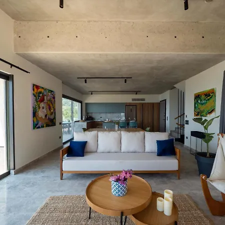 Notos Club カシュ